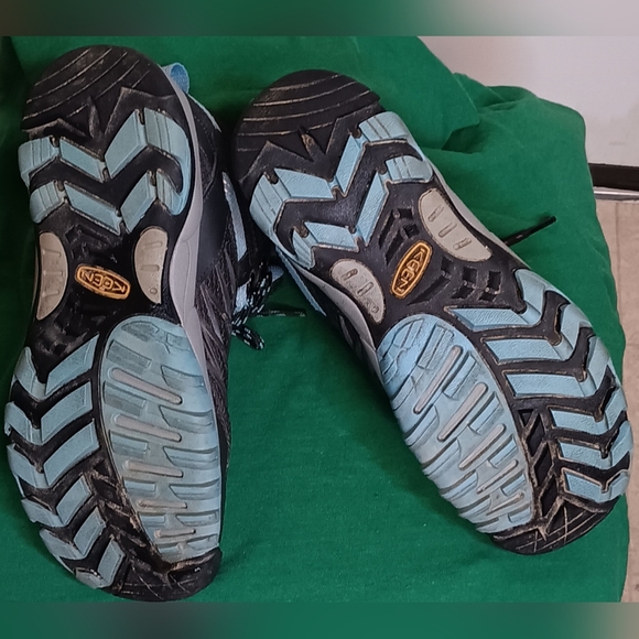Keen Black and Blue Lace Up Boots Size 7.5(EU 38) - Picture 4 of 8
